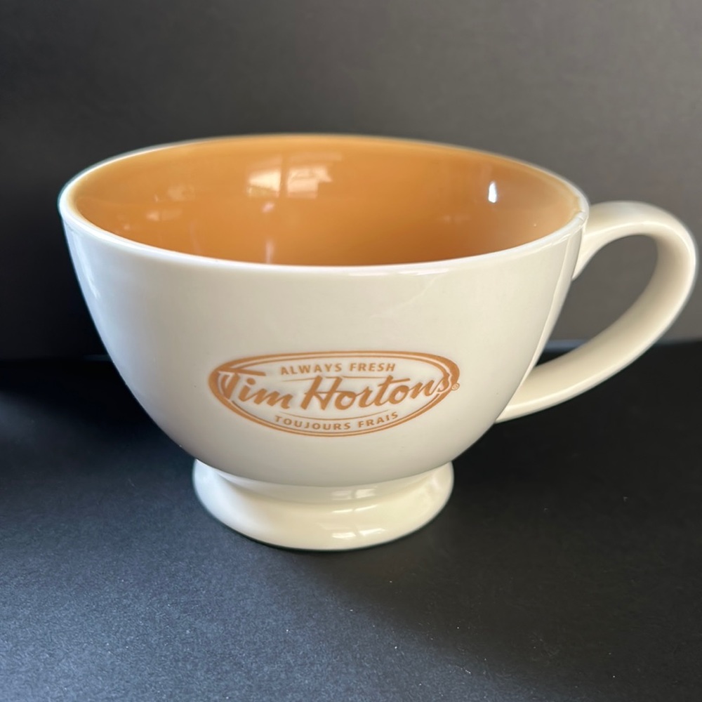 NWOT⭐️TIM HORTONS 💫 Carmel/Off White 2006 Limited Edition Engraved Tea Cup